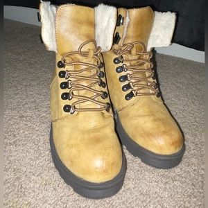 women’s boots
